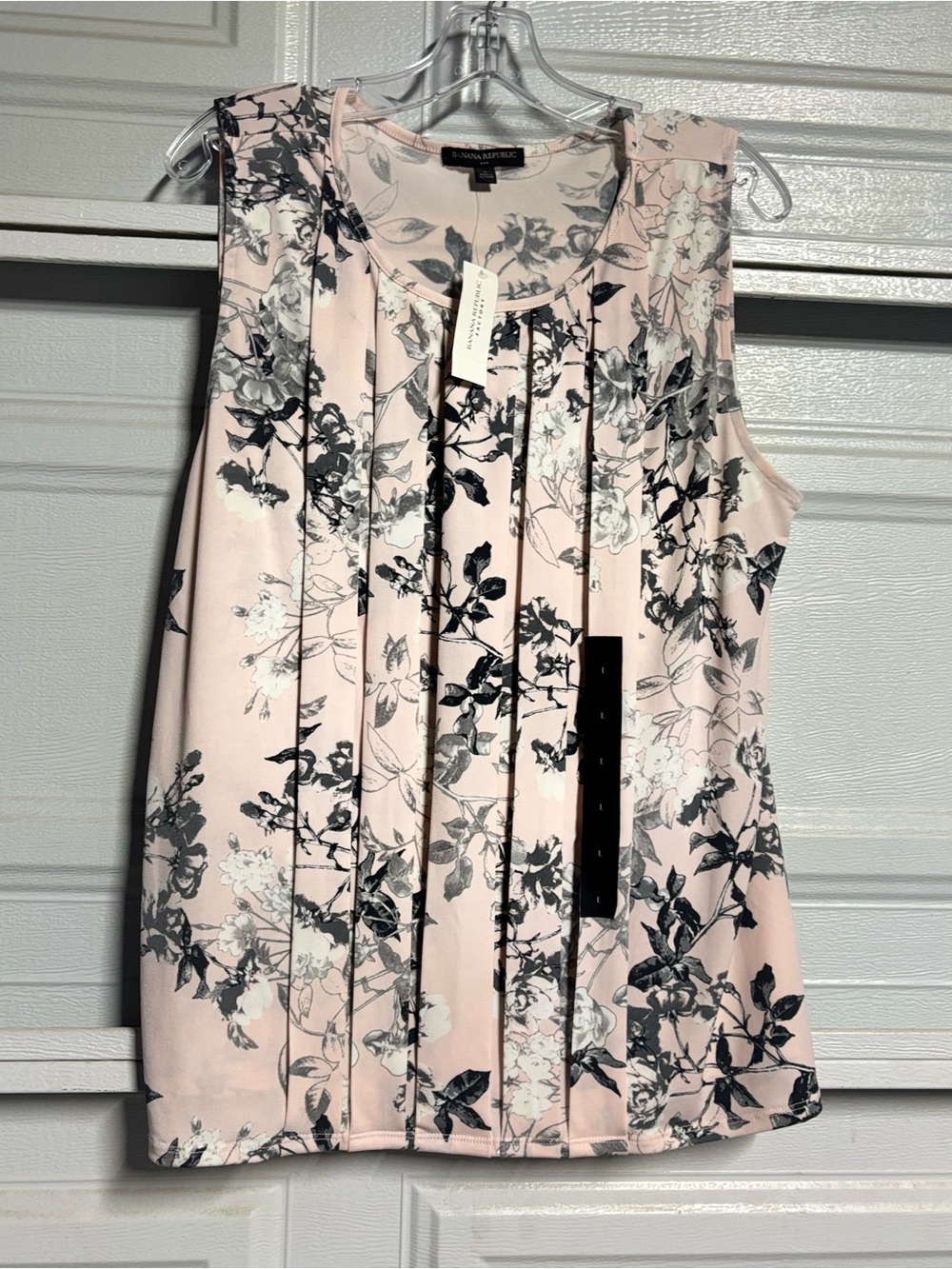Banana Republic Blush Pink Floral Sleeveless Tank